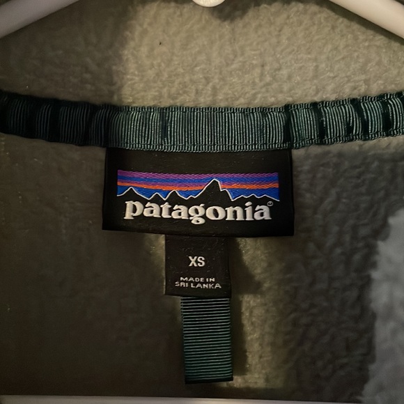Fleece Pull over Patagonia - Picture 2 of 3